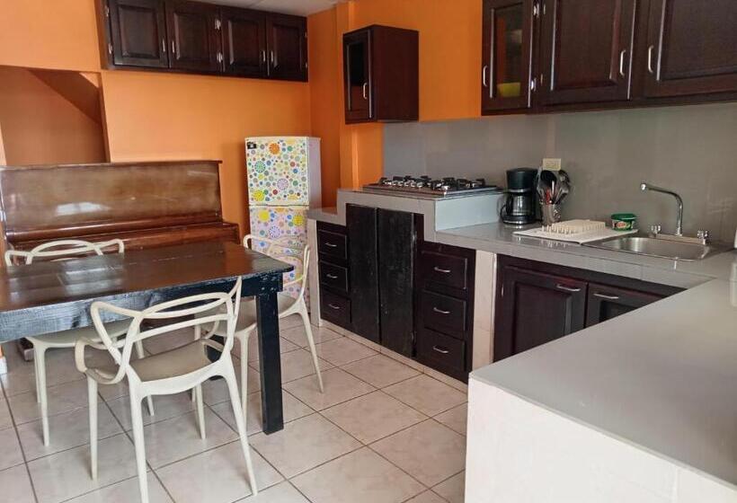 استودیوی لوکس, Sun Havens Apartments & Suites