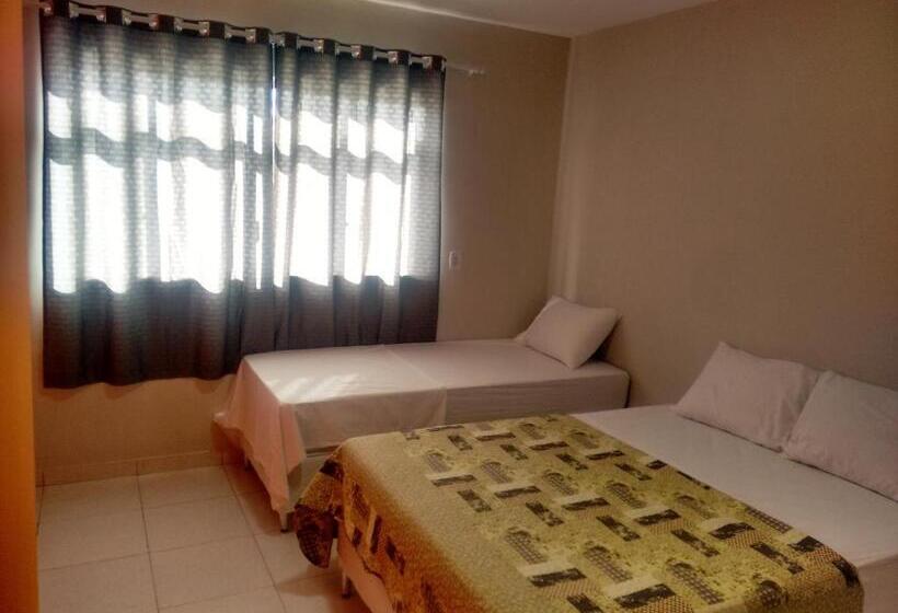 غرفة كلاسيكية ثلاثية, Pousada Itararé