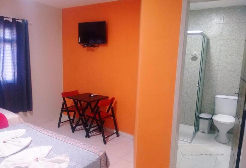 غرفة كلاسيكية ثلاثية, Pousada Itararé