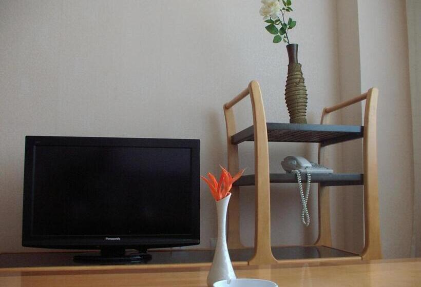 استودیوی استاندارد, Tsolmon's Serviced Apartments