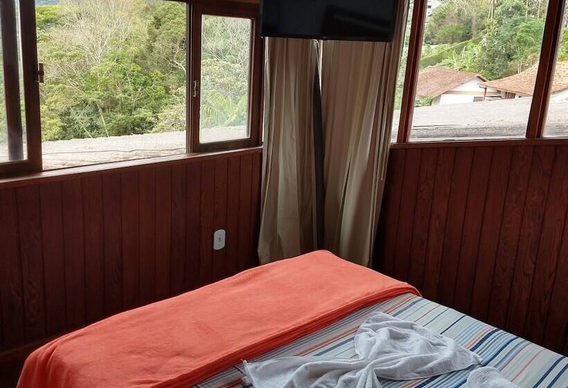 带双人床的标准工作室, 746 Pousada