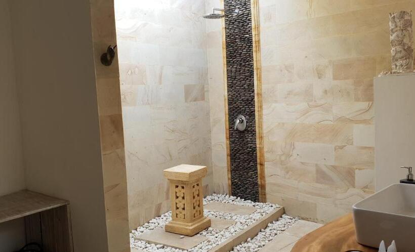 스탠다드 방갈로 정원 전망, Nalini Resort