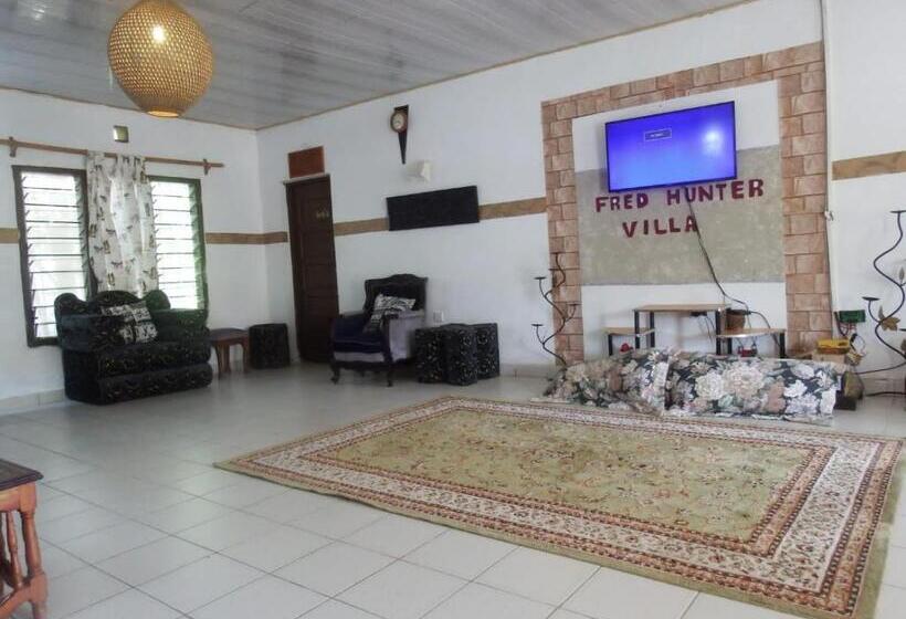 اتاق استاندارد سه نفره, Fred Hunter Villa
