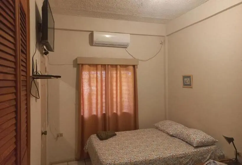 اتاق استاندارد, The Seaside Garden Guesthouse