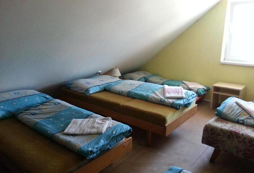 חדר משפחתי חדר אמבטיה משותף, Ubytovanie Tri Sestry