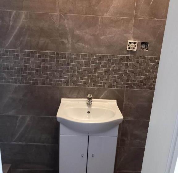 דירת שני חדרים, Ubytovanie Tri Sestry