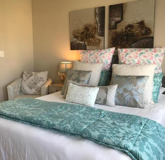 Трехместный Номер Классика, Bay Breeze Guesthouse Selfcatering