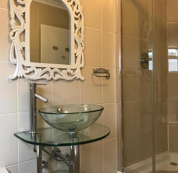 バス共有のスタンダードルーム, Bay Breeze Guesthouse Selfcatering
