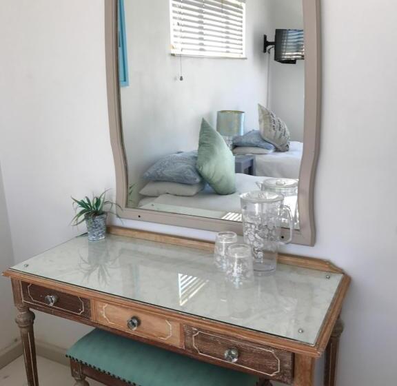 Четырехместный Номер Стандарт, Bay Breeze Guesthouse Selfcatering