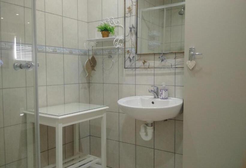Семейный Номер, Bay Breeze Guesthouse Selfcatering