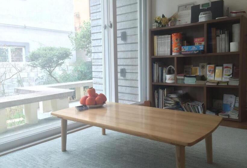 Quarto Triplo Basic, Byulbam Guesthouse