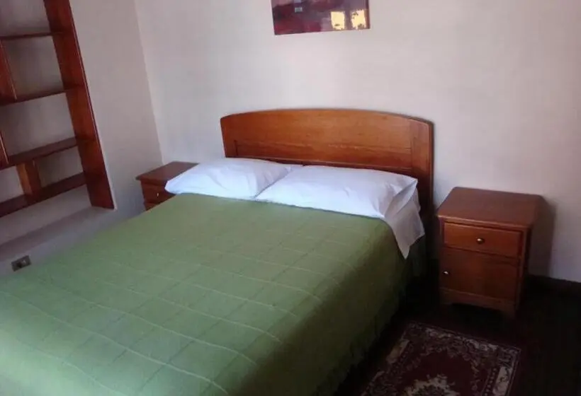 Standard room with outdoor bath, Hostal Santa María Gracia