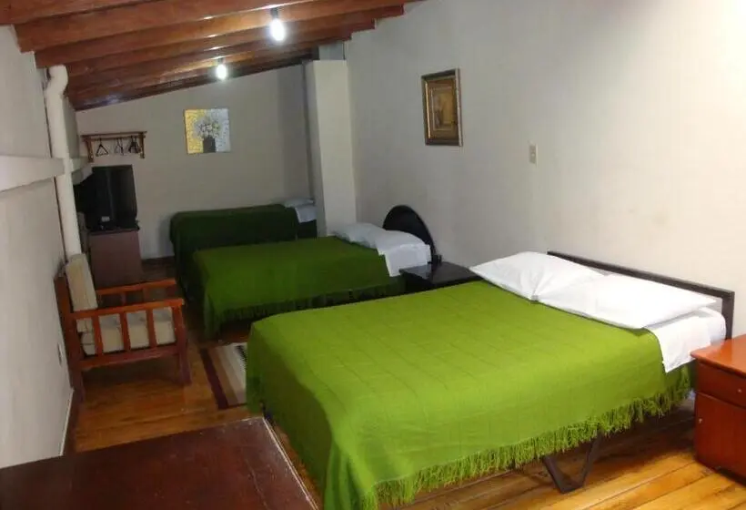 اتاق خانوادگی, Hostal Santa María Gracia