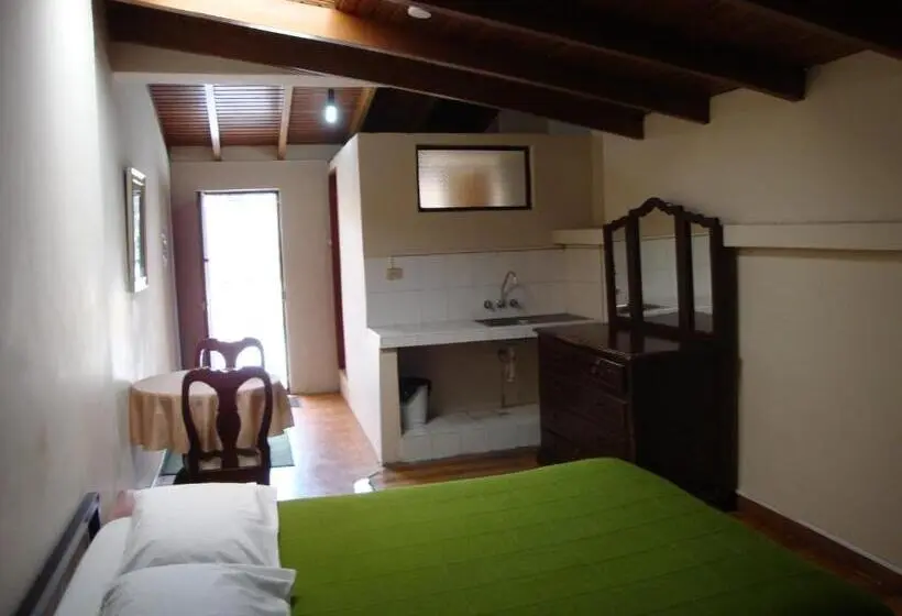 اتاق خانوادگی, Hostal Santa María Gracia