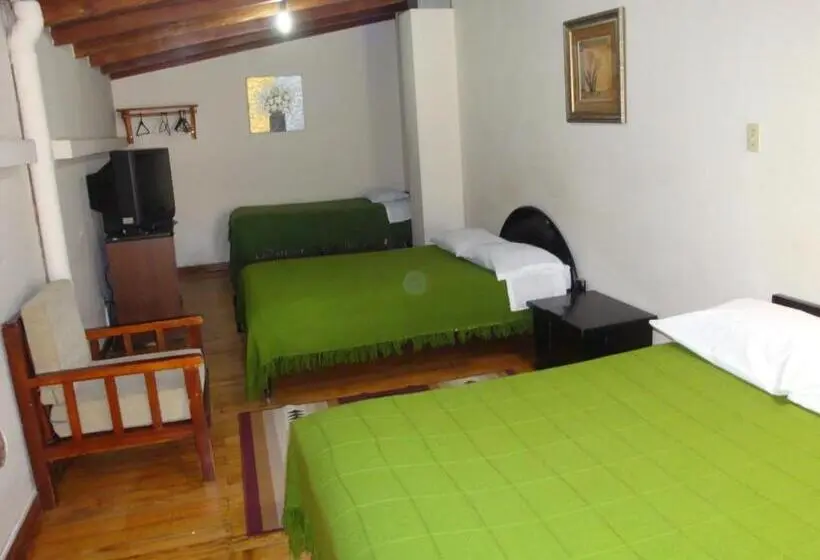 اتاق خانوادگی, Hostal Santa María Gracia