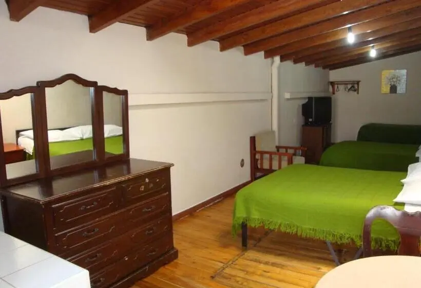 اتاق خانوادگی, Hostal Santa María Gracia