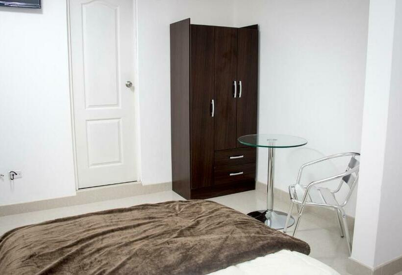 اتاق استاندارد یک نفره, Hostal Santa Rosa