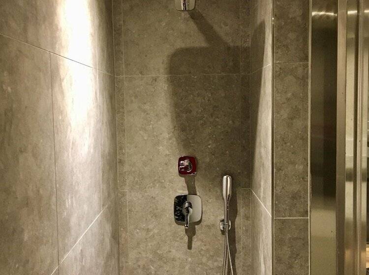 آپارتمان 1 خوابه با چشم‌انداز دریا, Something Easy Inn