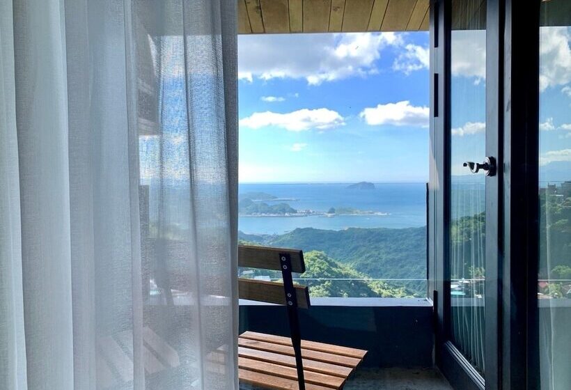 آپارتمان پرمیوم 1 خوابه با چشم‌انداز دریا, Something Easy Inn