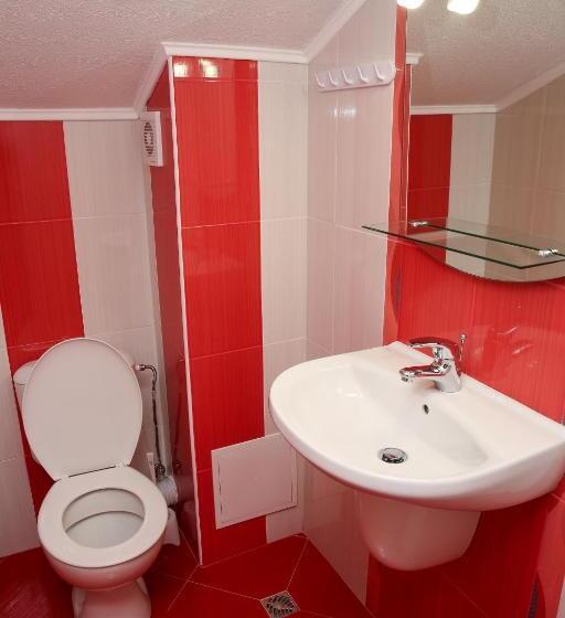 标准间, Stanchevata Kashta