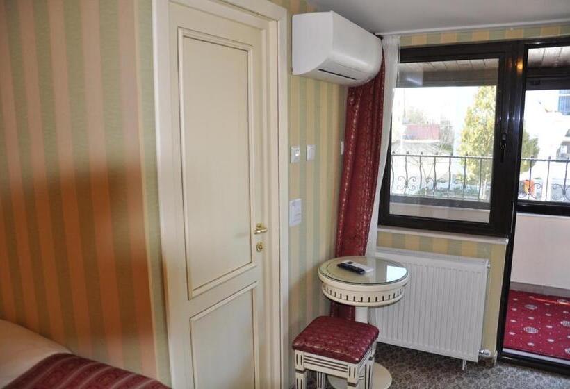 غرفة قياسية, Pensiunea Reset Club