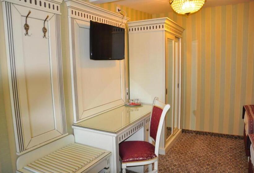 غرفة قياسية فردية, Pensiunea Reset Club