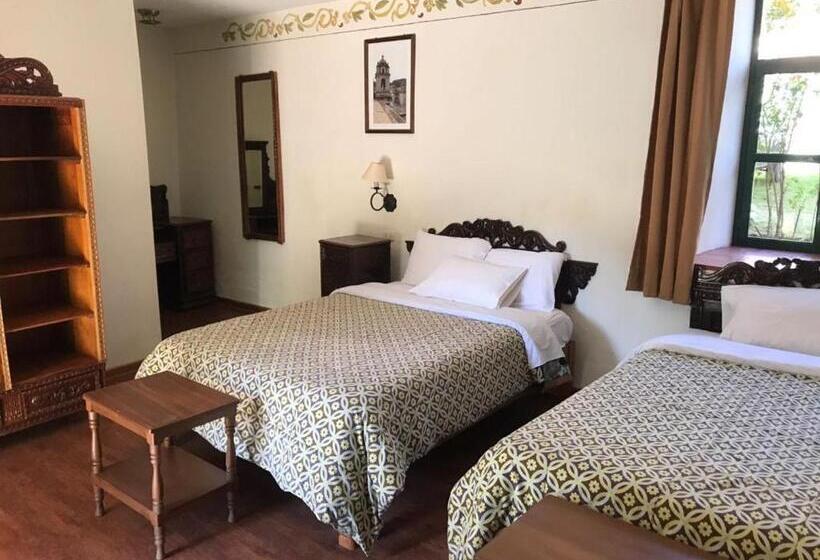 اتاق خانوادگی, Hospedaje La Florida