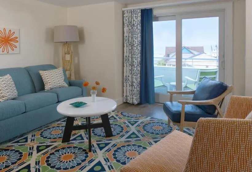 Deluxe Suite Sea View, The Break