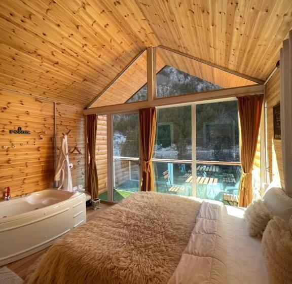 带河湖景观的套房, Guesthouse Marashi