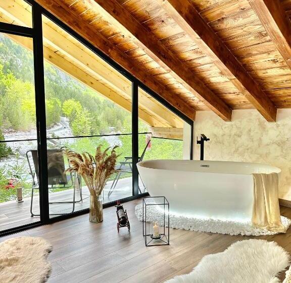 이그제큐티브 스위트, Guesthouse Marashi