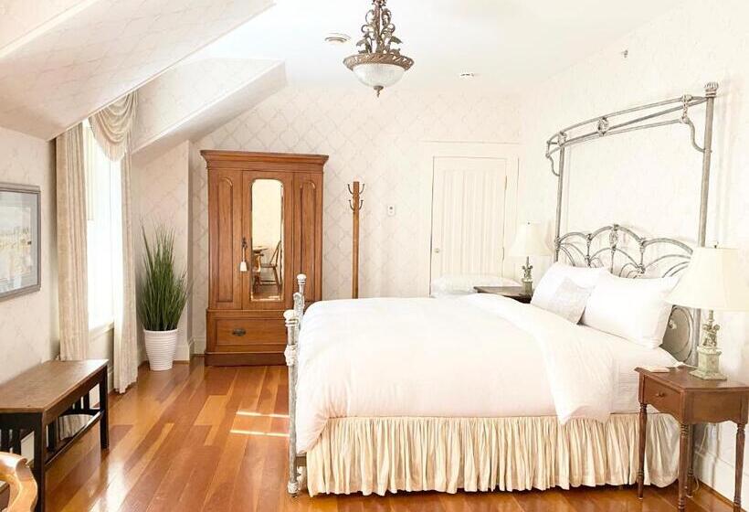 اتاق سوپریور با تخت بزرگ, Princess And The Pea