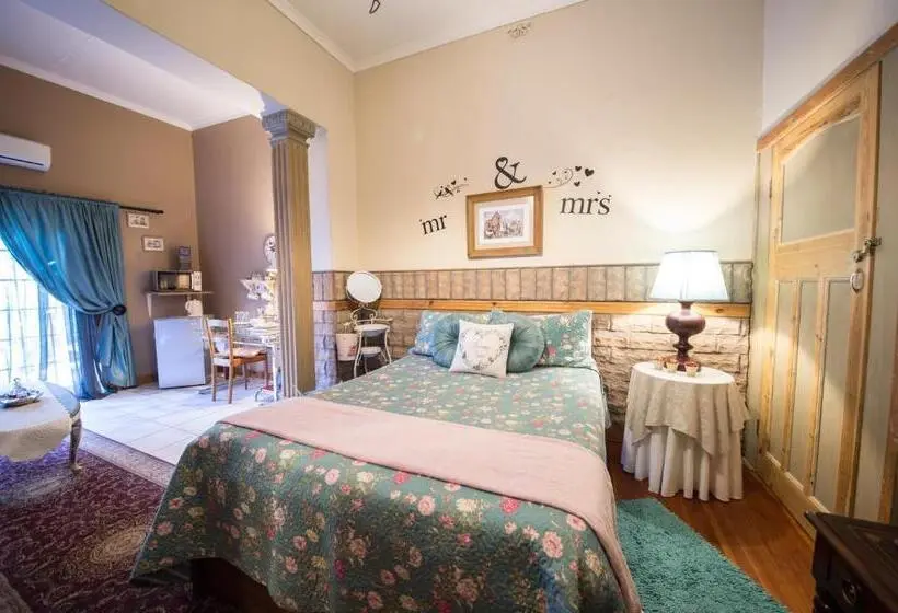 اتاق استاندارد با چشم‌انداز استخر, Tarentaalrand Guesthouse