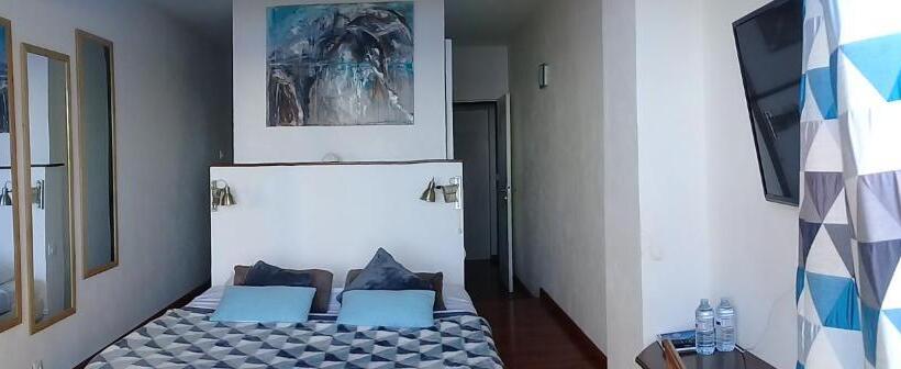 اتاق استاندارد با چشمانداز دریا, Villa Laurina