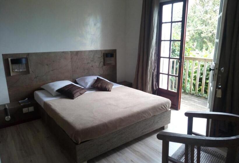 اتاق استاندارد با چشمانداز دریا, Villa Laurina