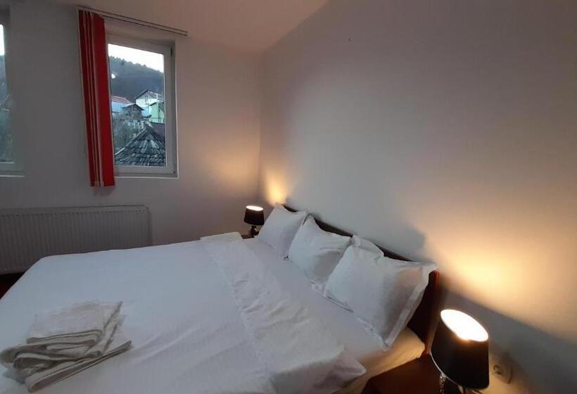 スーペリアールーム, Pensiunea Lucy