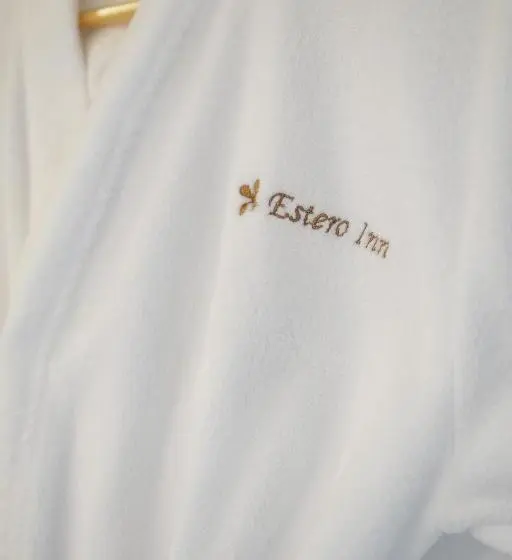 キングサイズベッドのスタンダードルーム, Estero Inn
