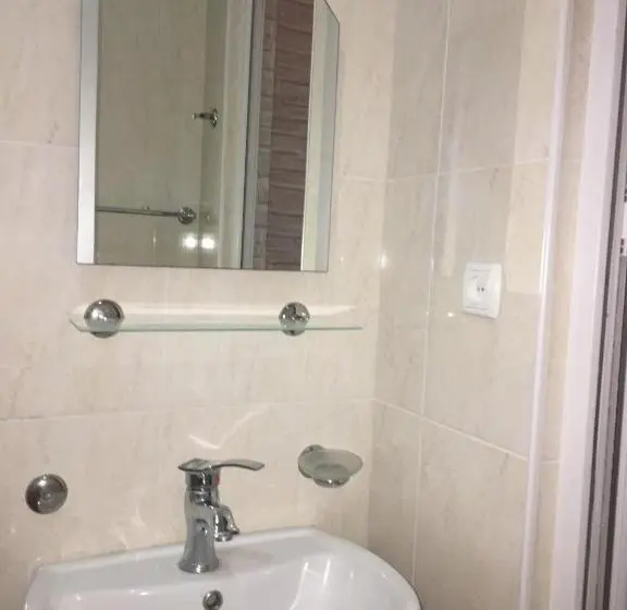 اتاق استاندارد, Guest House Roman/gonio