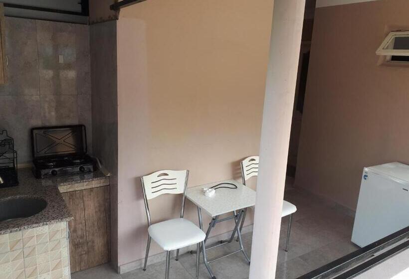 اتاق راحتی سه تخته, Guest House Roman/gonio