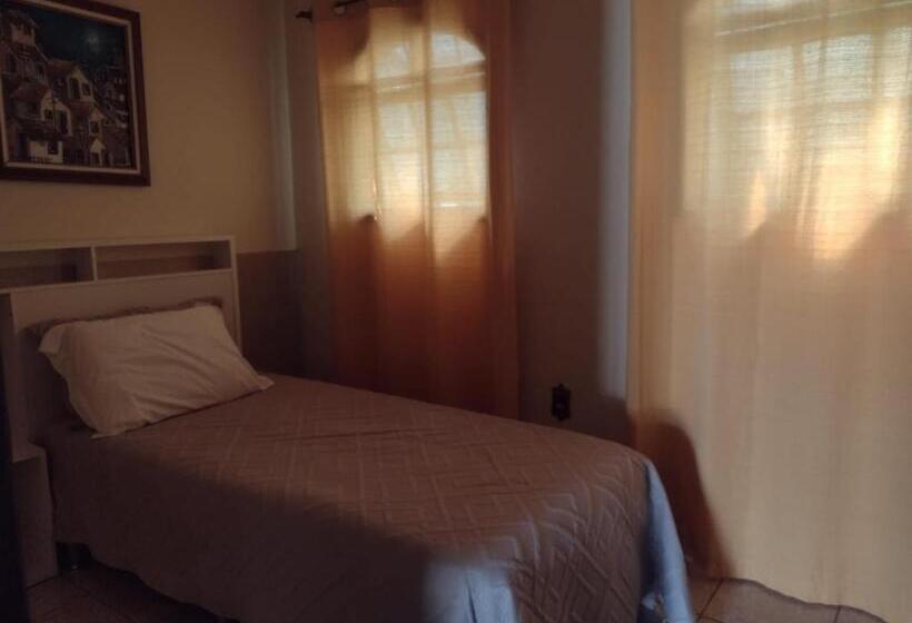 샬레, Pousada Chez Nous