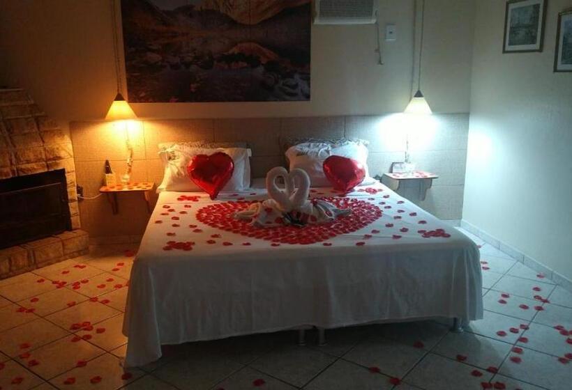 샬레, Pousada Chez Nous