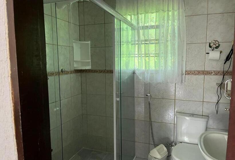 샬레, Pousada Chez Nous