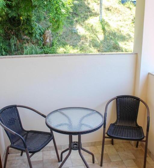 스위트 킹사이즈 침대, Pousada Chez Nous