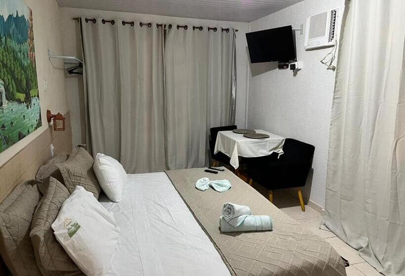 샬레, Pousada Chez Nous