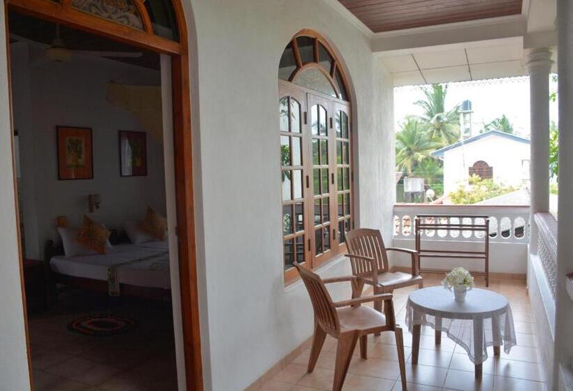 Deluxrum med Balkong, Welcome Family Guest House