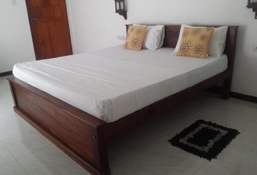 Deluxe Rum, Welcome Family Guest House