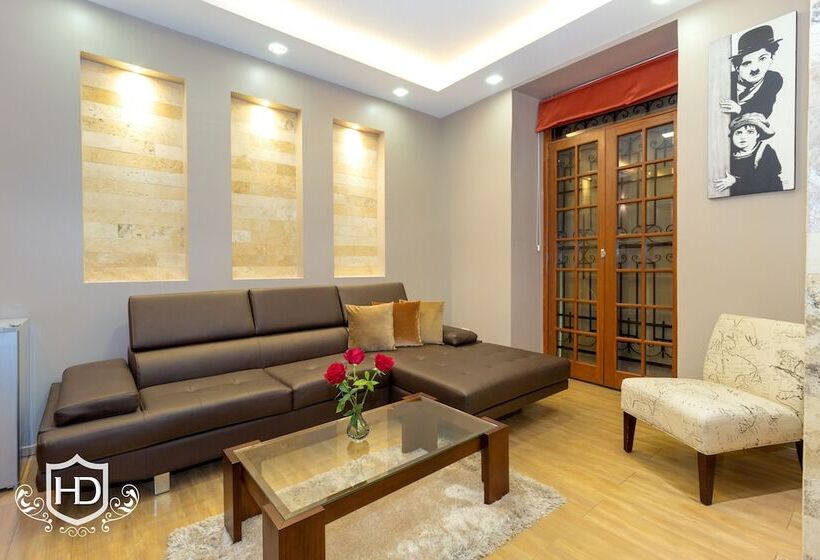 Suite med Balkon, David