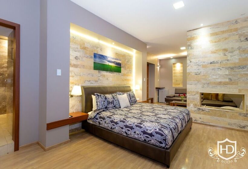 Suite med Balkon, David