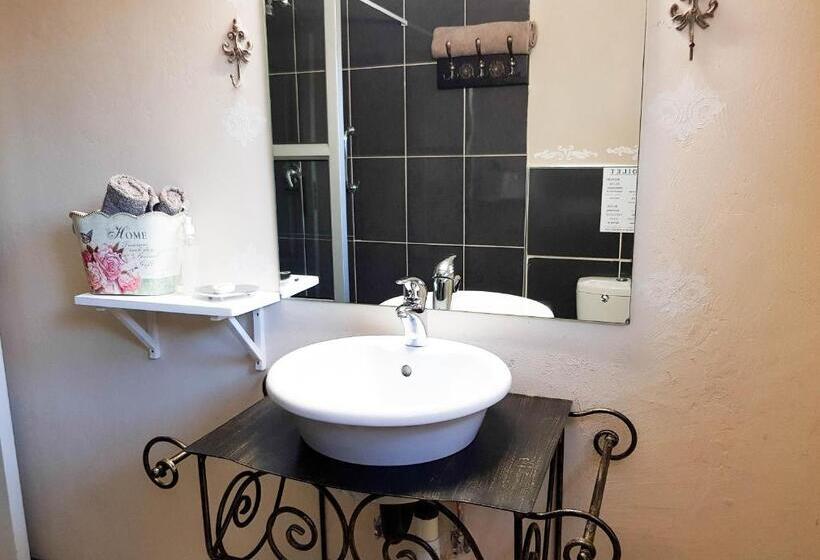 Стандартный Номер Кровать Кинг, Dormio Manor Guest Lodge