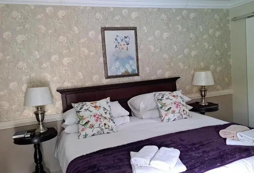 プールビュースタンダードルーム, Dormio Manor Guest Lodge