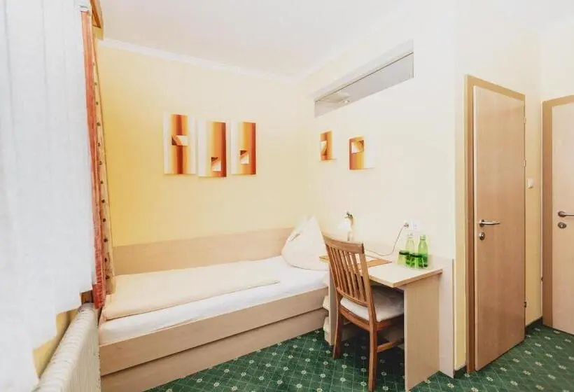 Standard Single Room, Gasthof Berghof